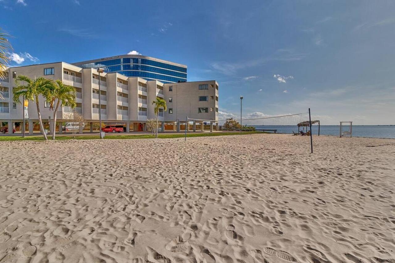 Bay Views From Your Balcony Beach Resort Tampa Exterior photo